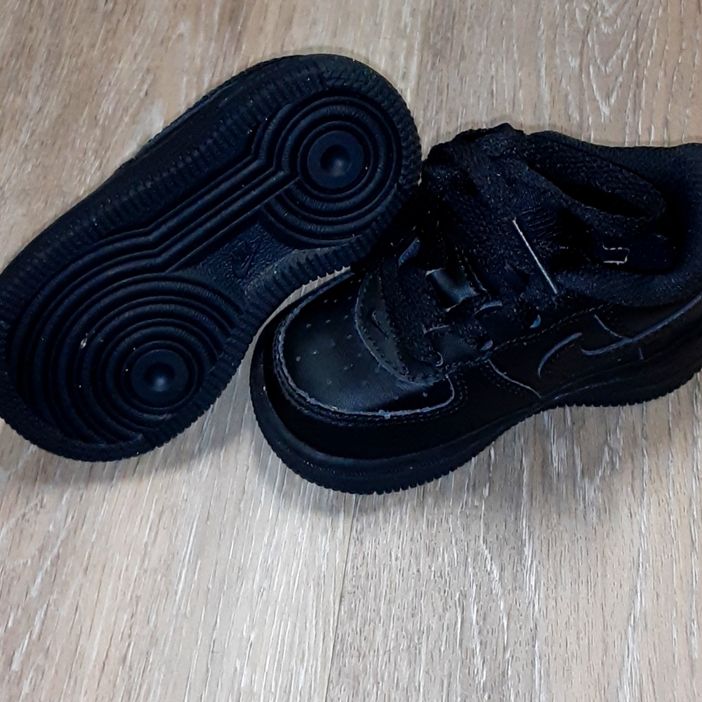 Nike toddler shoes